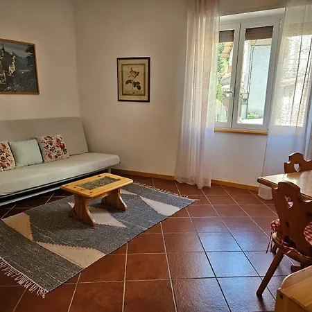 A 2 Passi Dal * Oliveto Lario